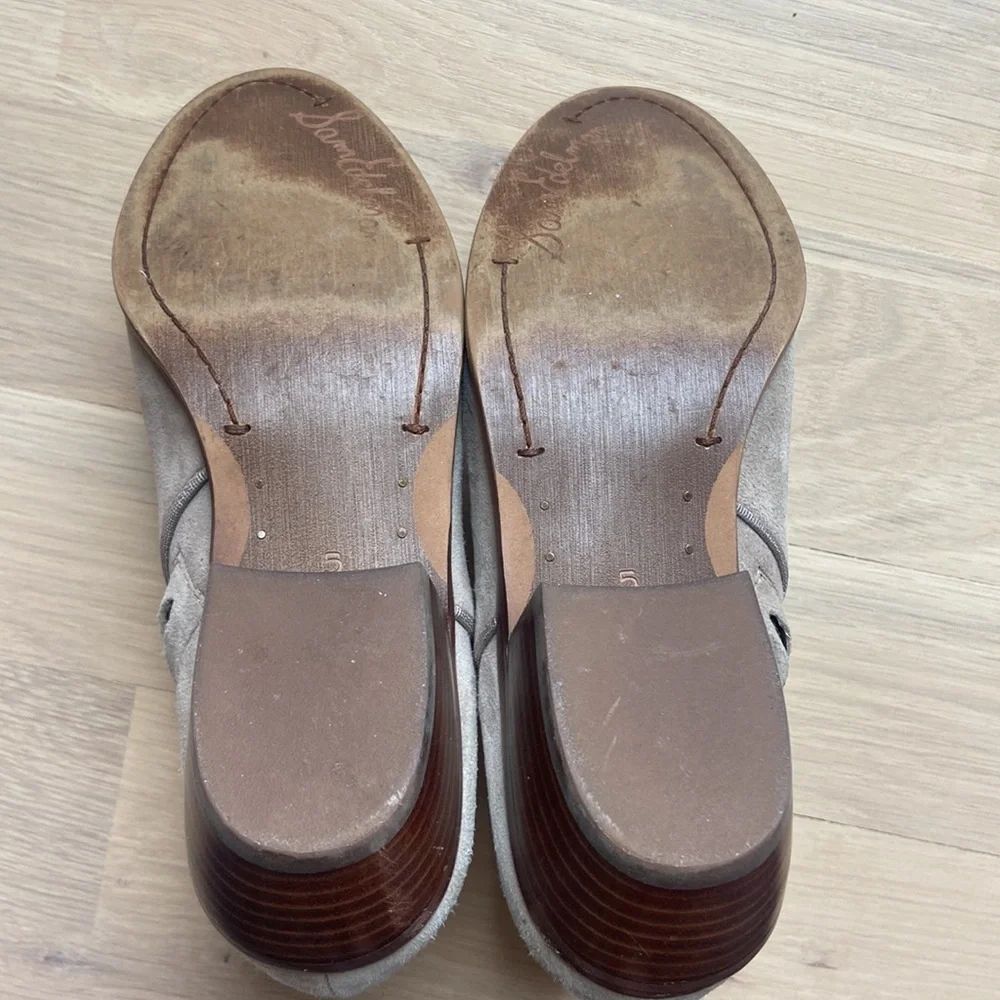 Sam Elderman Suede Ankle Booties (women’s size 5)
